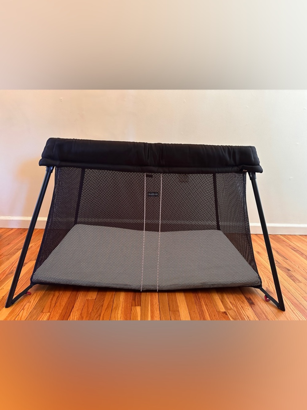BabyBjörn Travel Crib Light - Black and White